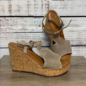 Franco Sarto Clinton 2 Wedge
